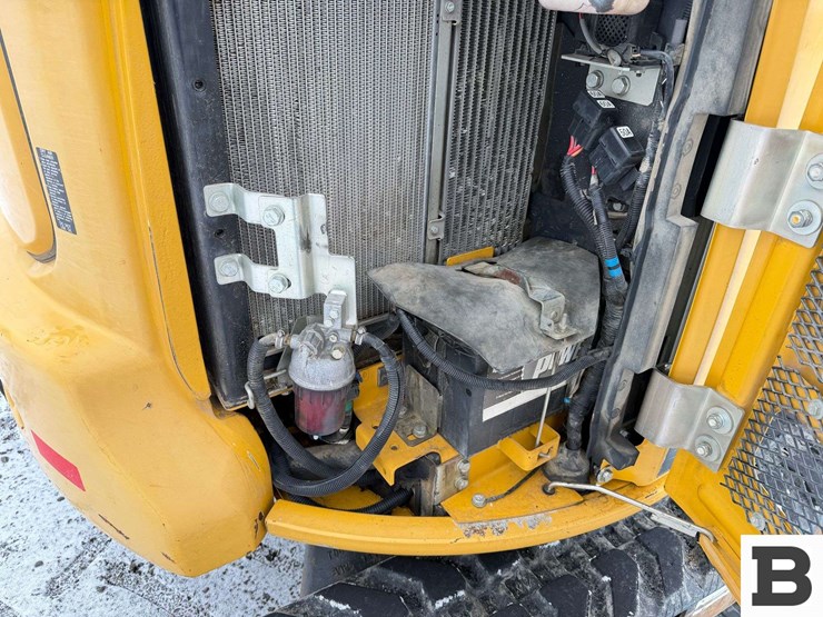 2017-deere-35g-image-34