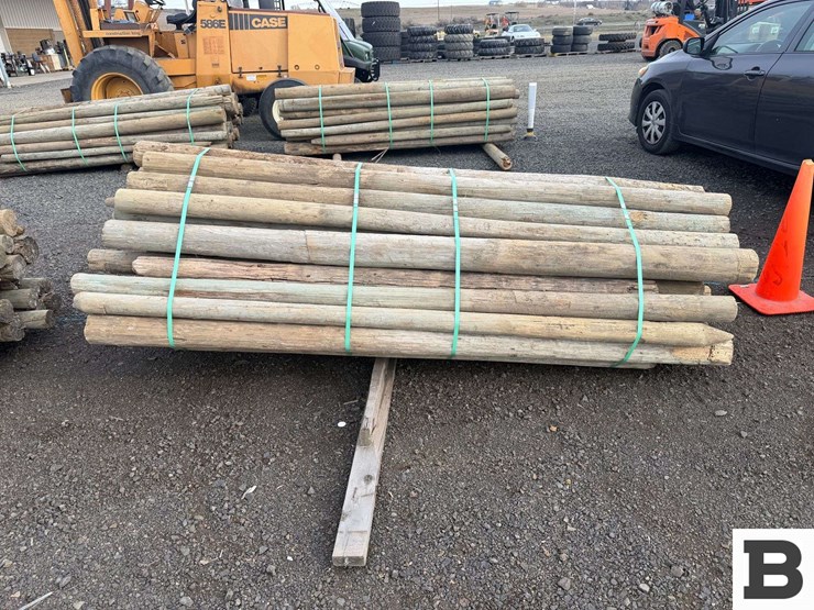 ..-wooden-posts-image-5