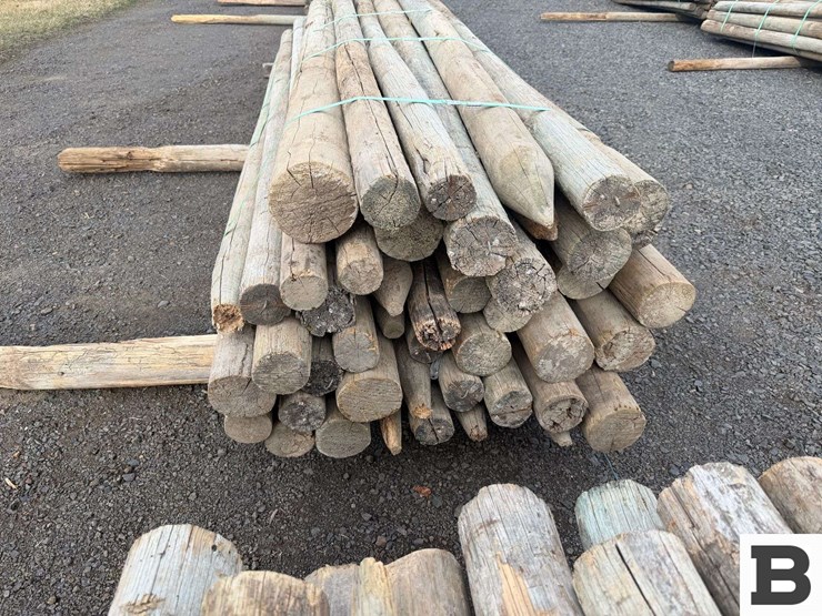 ..-wooden-posts-image-7