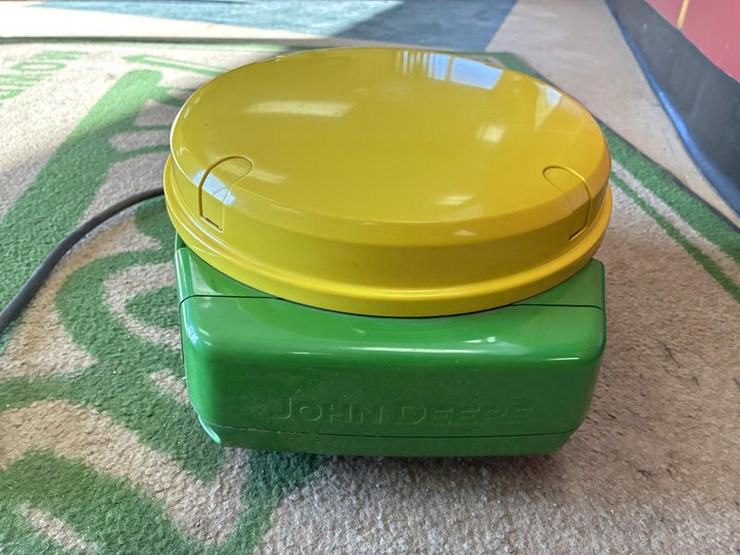 john-deere-7000-image-5