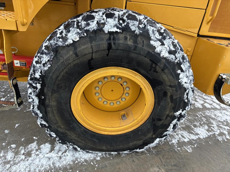 2019-deere-544l-image-64