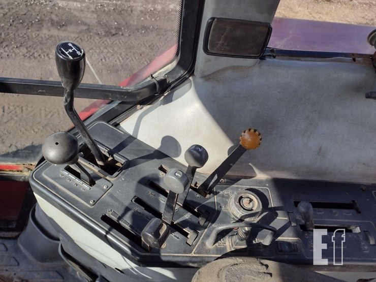 1991-case-ih-5140-image-9