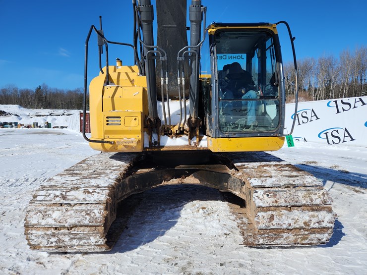 2016-deere-245g-lc-image-9