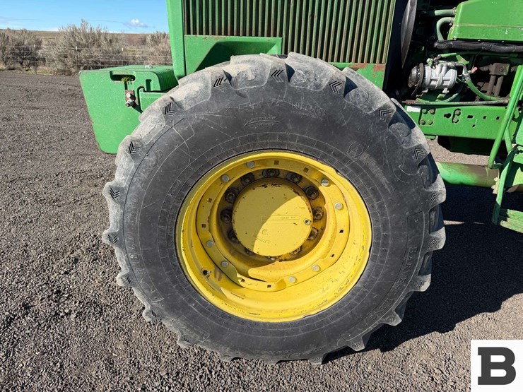 1992-john-deere-4760-image-15