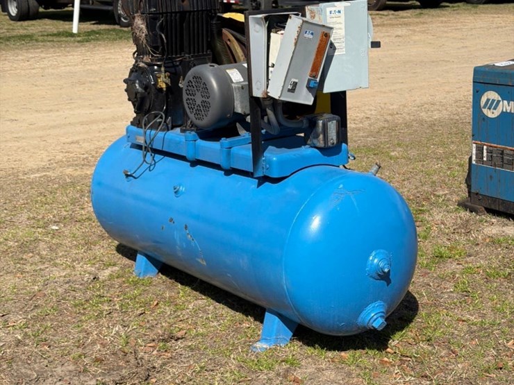 80-gallon-electric-air-compressor-image-3
