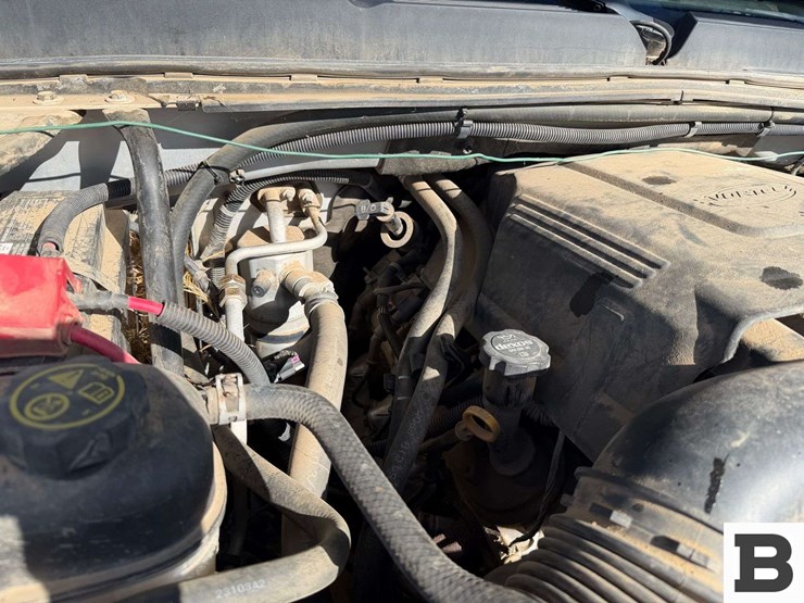 2013-chevrolet-silverado-1500-image-39