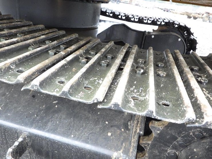 caterpillar-307.5-image-30