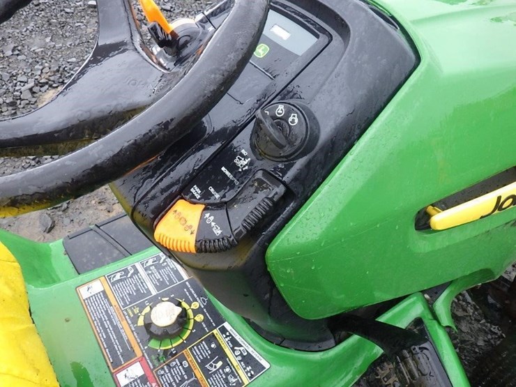 john-deere-x300-image-17