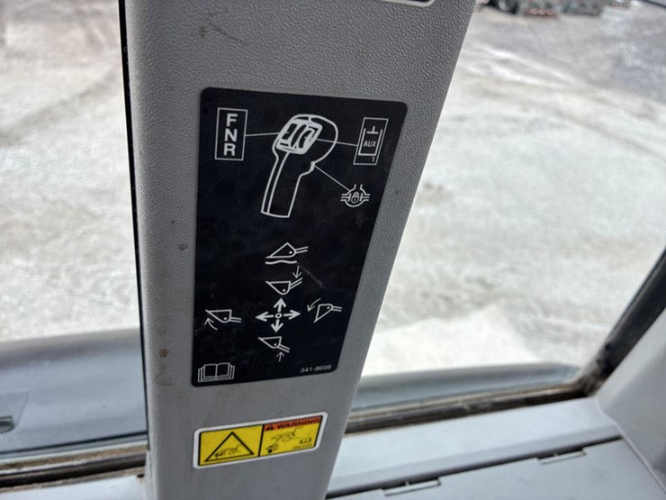 2021-caterpillar-926m-image-82