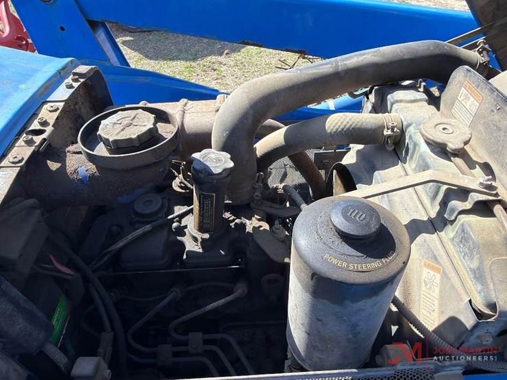 new-holland-tc30-image-12