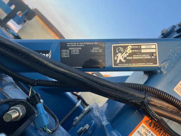 2004-kinze-3500-image-7
