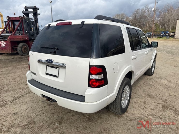 2007-ford-explorer-image-3