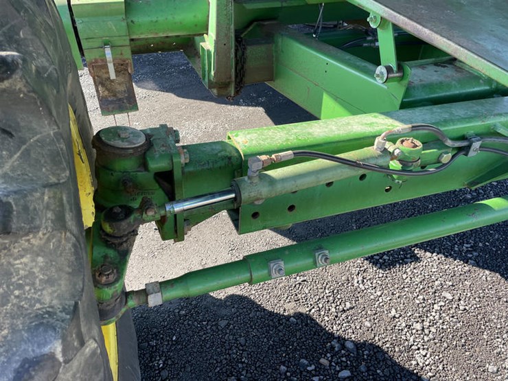 1990-john-deere-9400-image-32