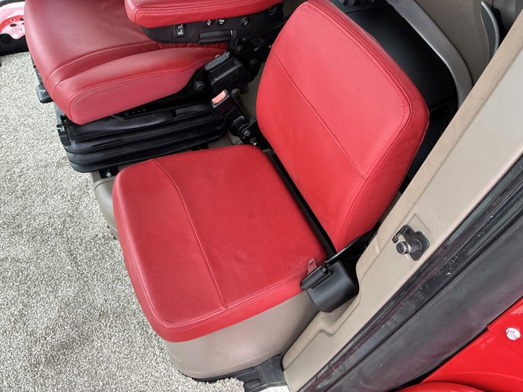 2024-case-ih-8250-image-93