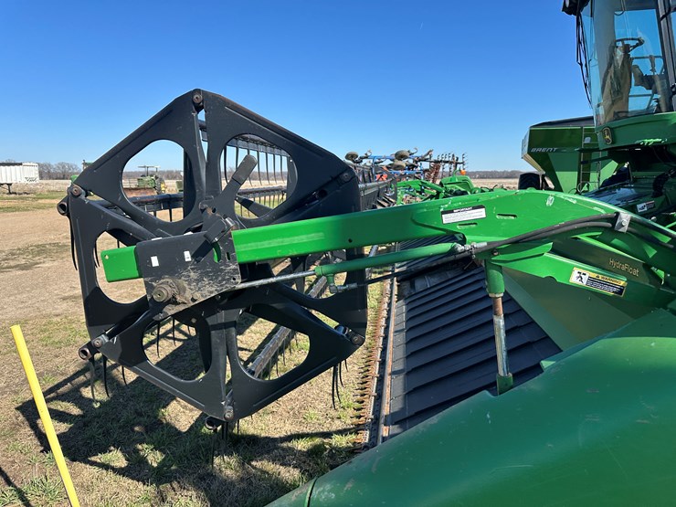 john-deere-630d-image-26