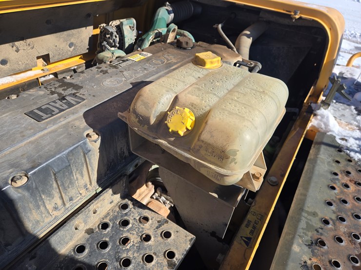 volvo-ec330-image-45