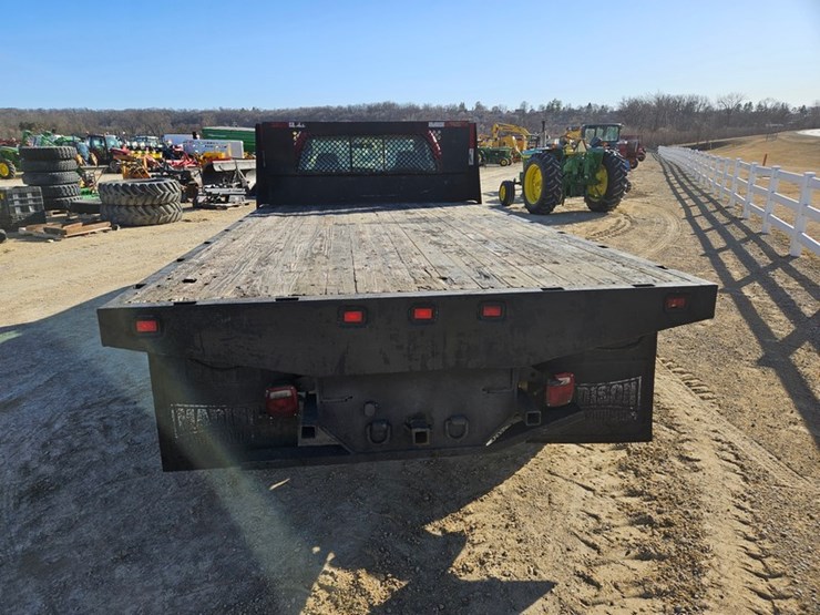 2005-ford-f550-image-4