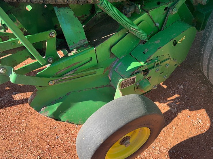 john-deere-568-image-10