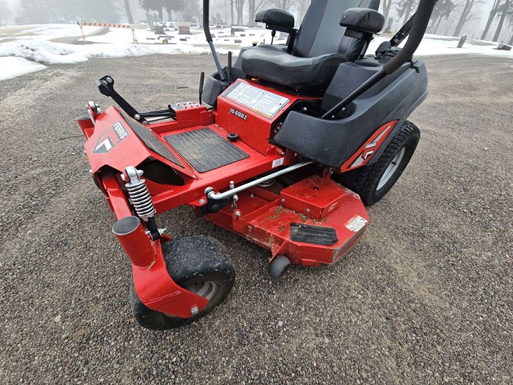 2022-ferris-is-600z-zero-turn-lawn-mower-image-35