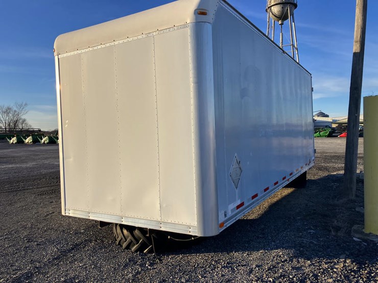 #114797-•-24'-alum-box-image-3