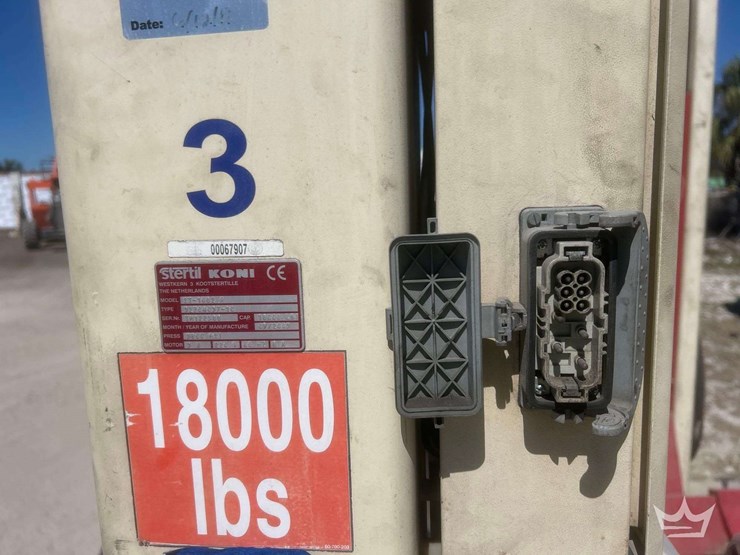 stertil-koni-18000lbs-4-post-auto-lift-image-21