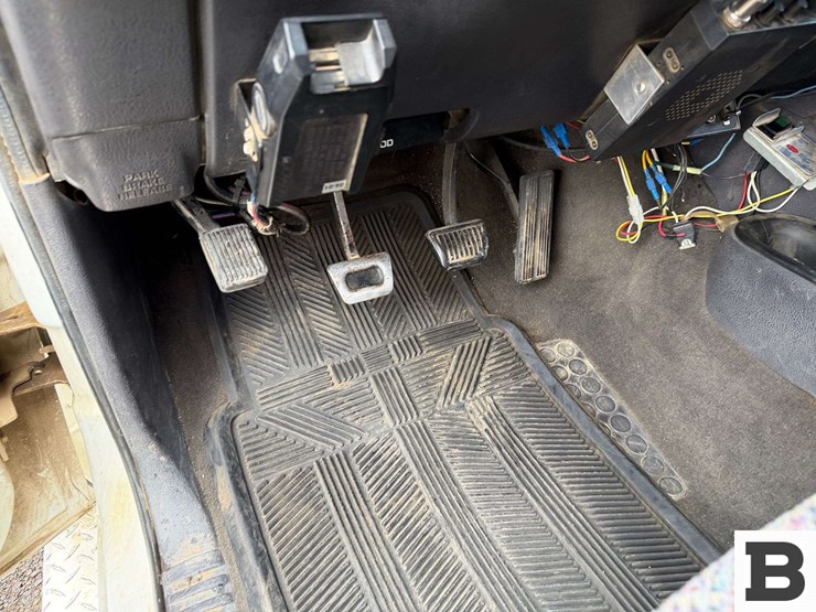 2001-dodge-ram-3500-image-44