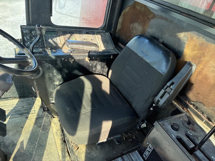 1994-case-ih-1666-image-73