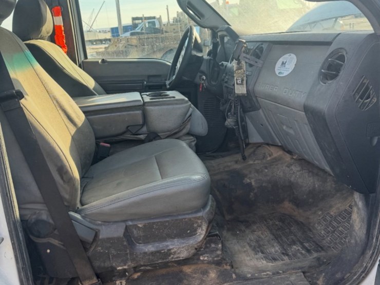 2012-ford-f550-image-6