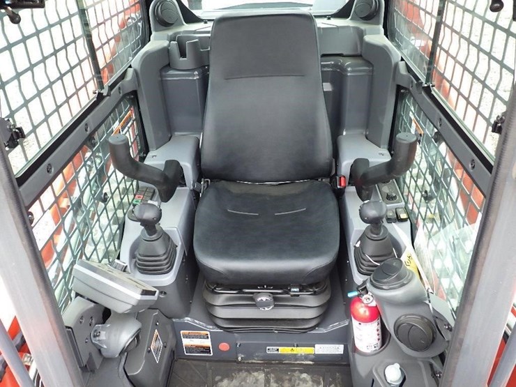 2024-kubota-svl75-3-image-20