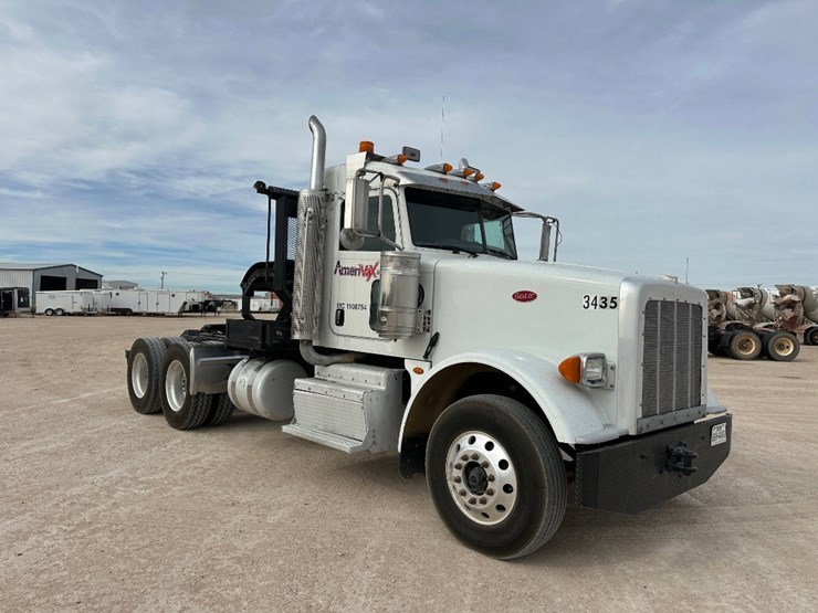 2013-peterbilt-367-image-3