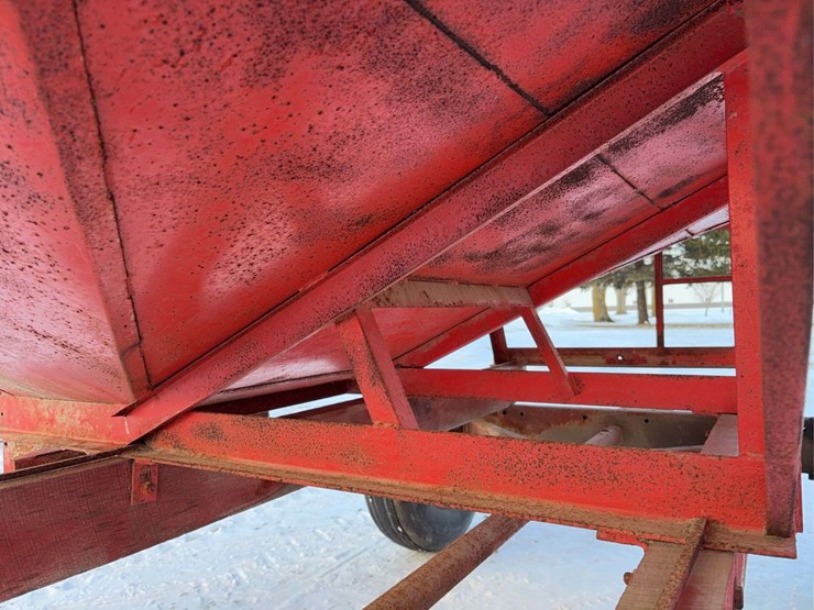 cobey-hopper-wagon-w/-8in-sideboards-image-13