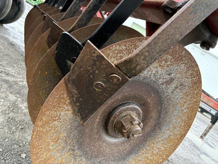 case-ih-3900-image-13