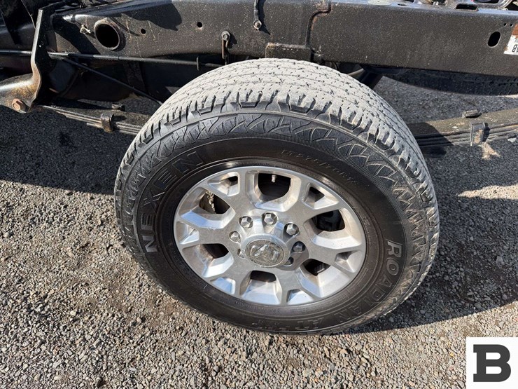 2012-dodge-ram-2500-image-18