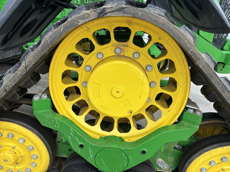2021-john-deere-8rx-410-image-39