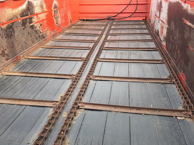 new-holland-195-image-11