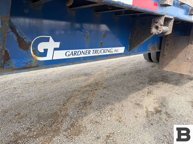 1993-utility-40'-image-13