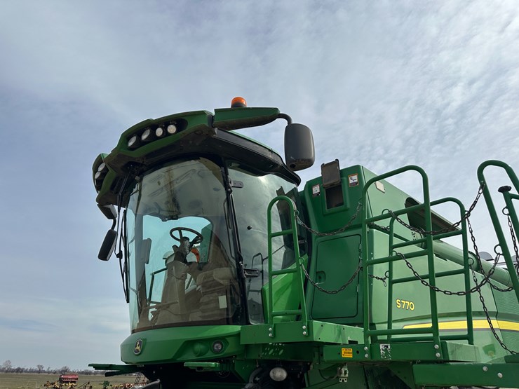 2020-john-deere-s770-image-29