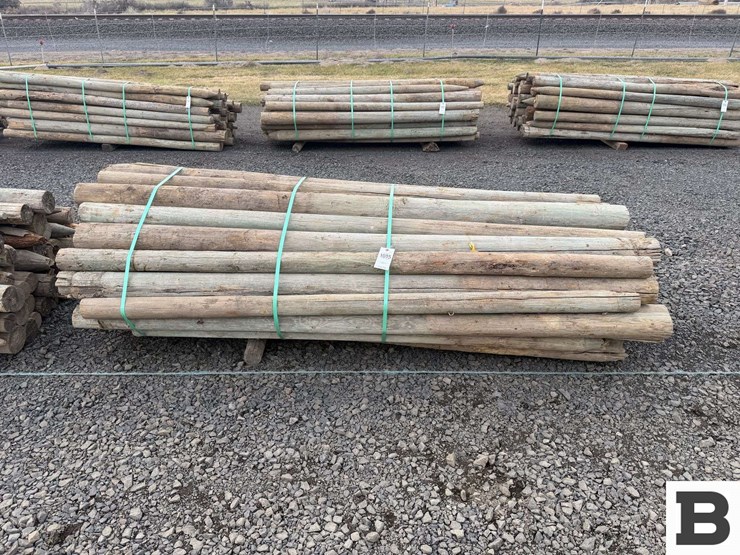 ..-wooden-posts-image-1