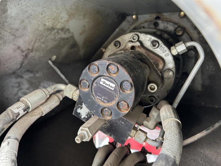 2005-gradall-xl4100-ii-image-27