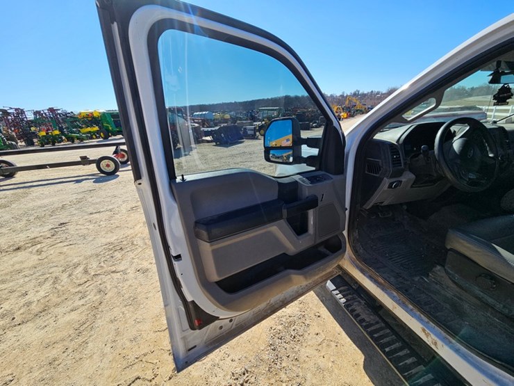 2017-ford-f250-xl-image-19