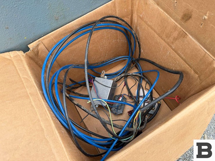 ..-20'-spreader-box-image-22