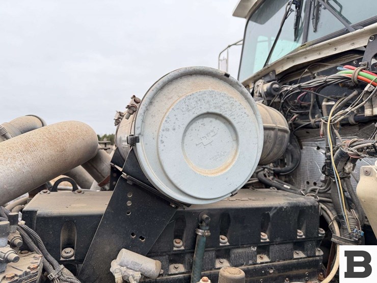 1998-kenworth-t800-image-69