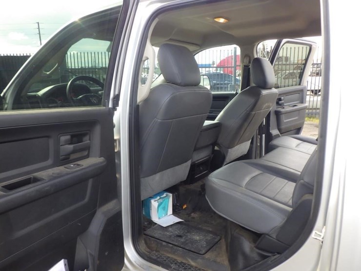 2018-dodge-2500-image-7