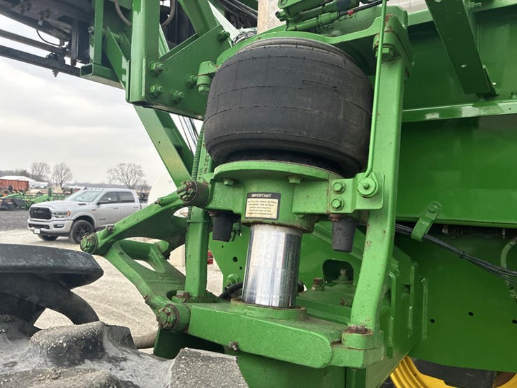 2011-john-deere-4830-image-57