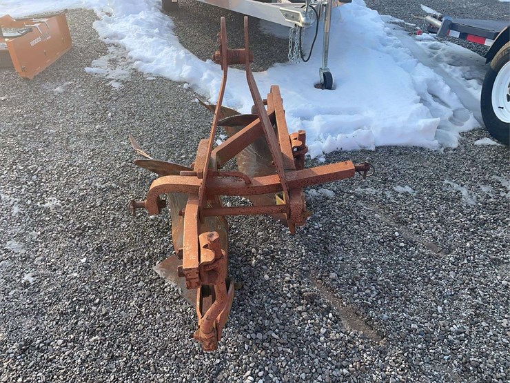 ford-2-bottom-plow-image-16
