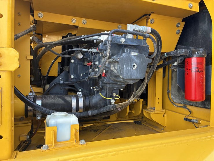 2017-komatsu-pc360-lc-11-image-62