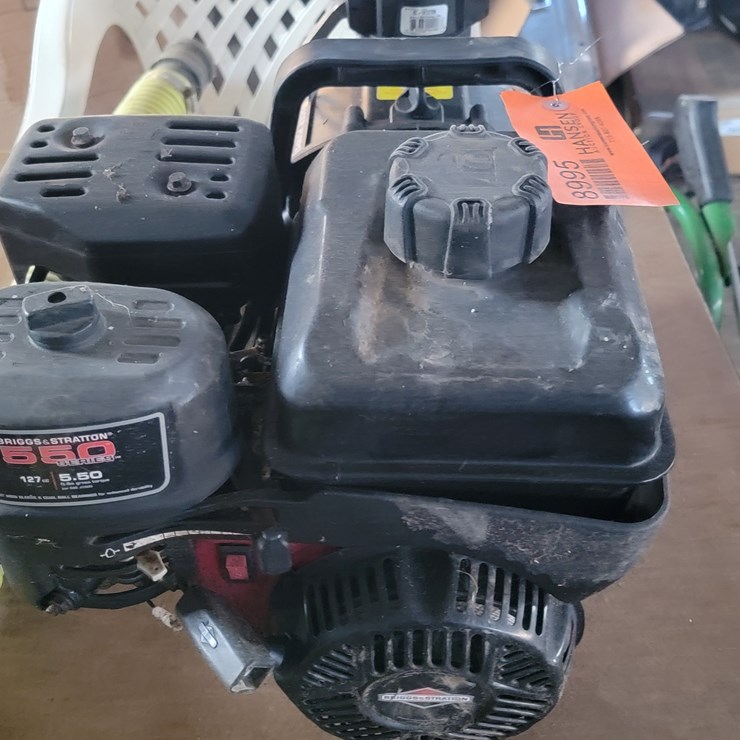 #8995 • Briggs and Stratton Fertilizer pump