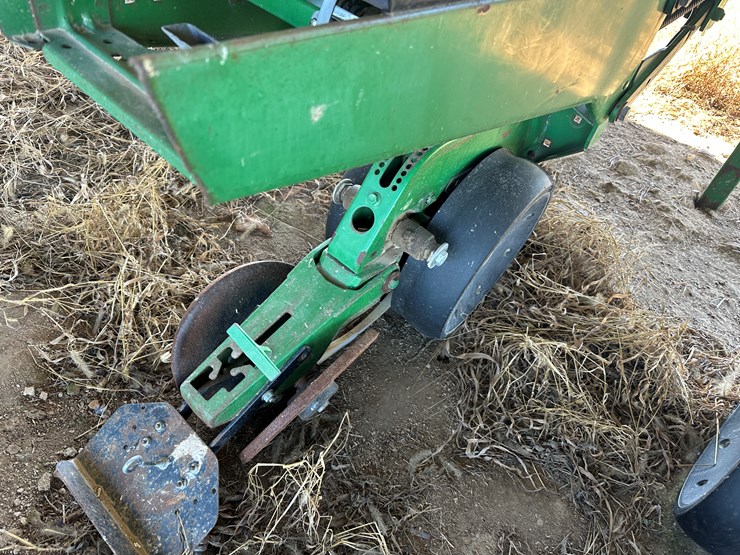 john-deere-8-image-7