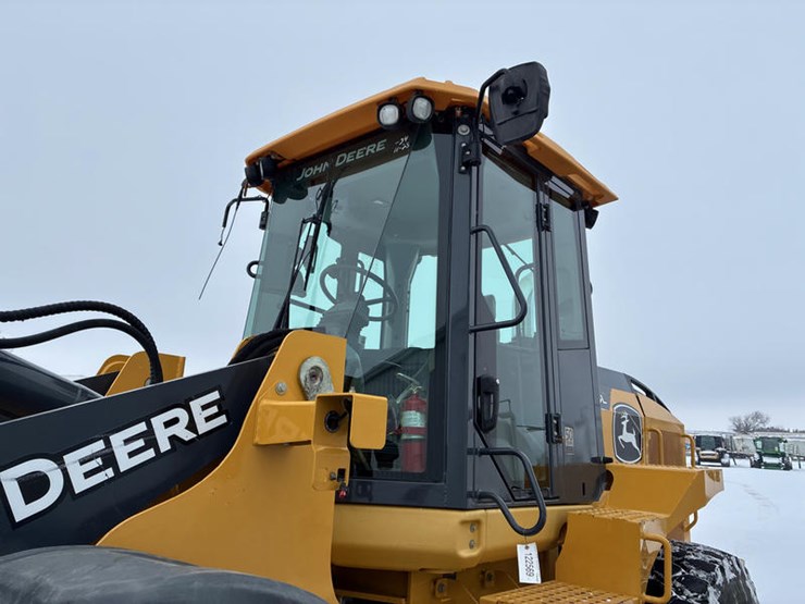 2019-deere-544l-image-47