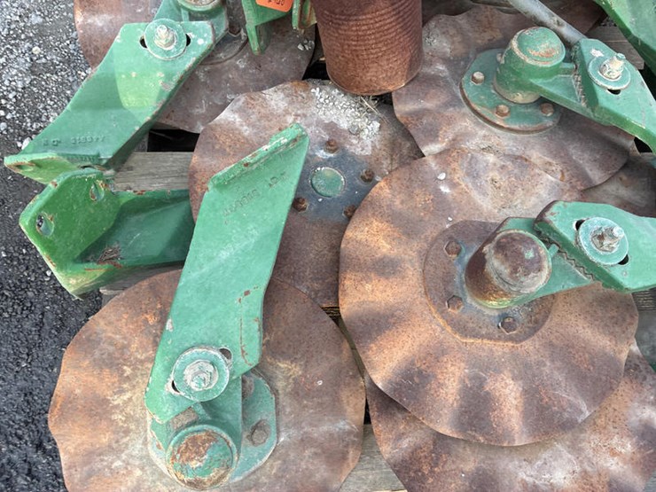 john-deere-7200-image-4